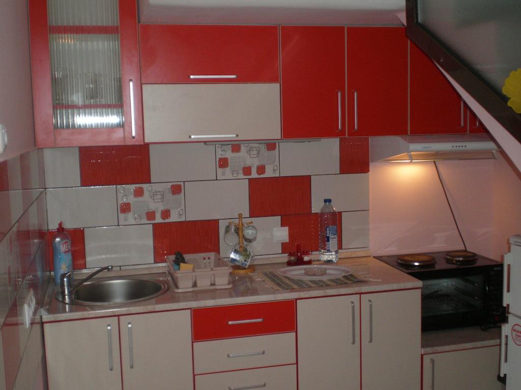 Apartments Jeremic เบลา เซิร์ควา ห้อง รูปภาพ